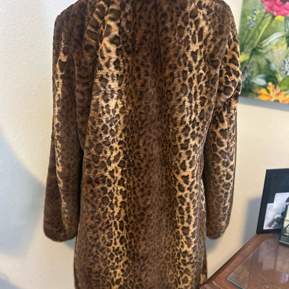 Leopard Fur Coat - Picture 2 of 11